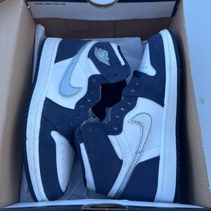 Boys Jordan size 13.5 retro high